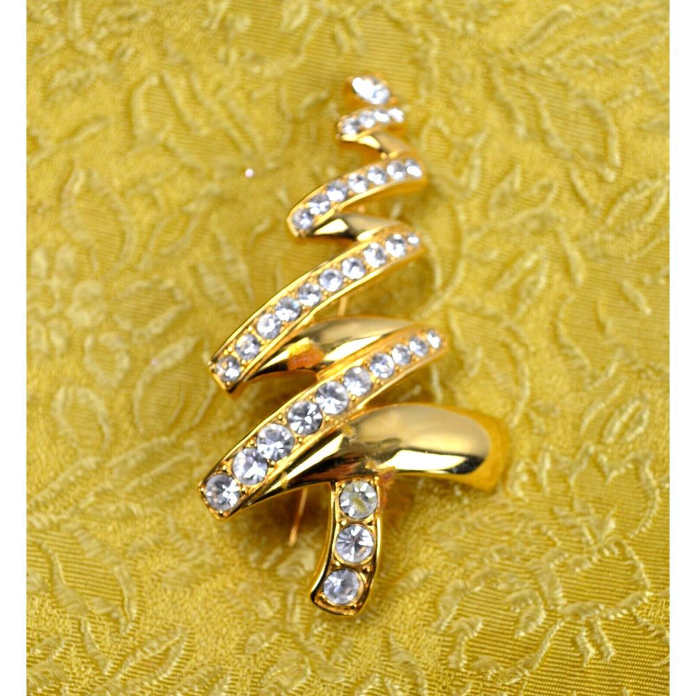 Monet Gold Tone Rhinestone Christmasā Tree Brooch Pin 2.75" Tall Beautiful